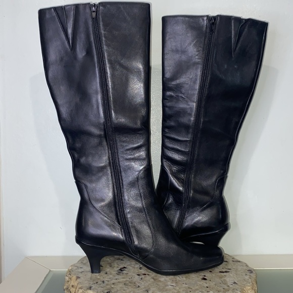 Bellini Black Leather WILSON Knee High Buckle Accent Heeled Boots Women’s Sz 8W - Picture 9 of 16